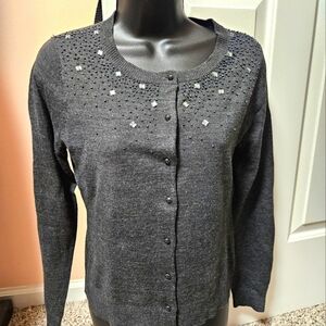 Black Sparkly Sweater with Elegant Details And Embellishments